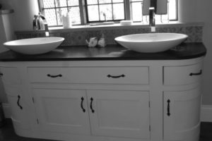 James AdcockFour-Corners-Trading-Hanmade-Kitchens-and-Interiors-Cotswolds-home-showroon-kitchen-fitted-bw-2