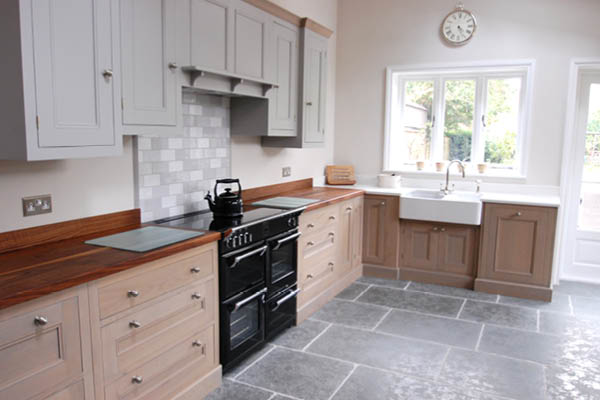 James AdcockTraditional Oak KitchenFour Corners Cotswold Traditional Kitchen