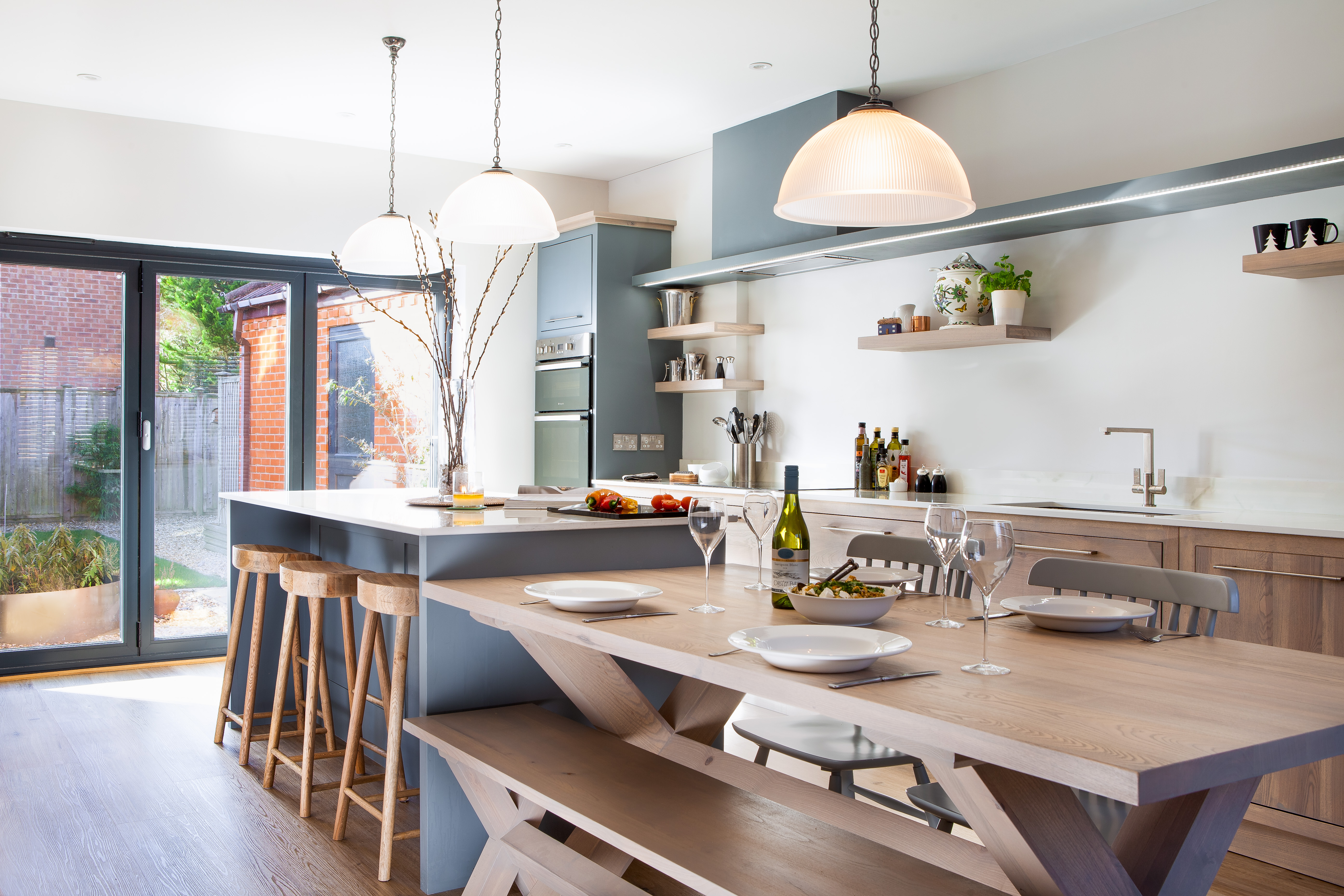 20 Kitchen Diner Layout Ideas With Island For Maximizing Space And Style